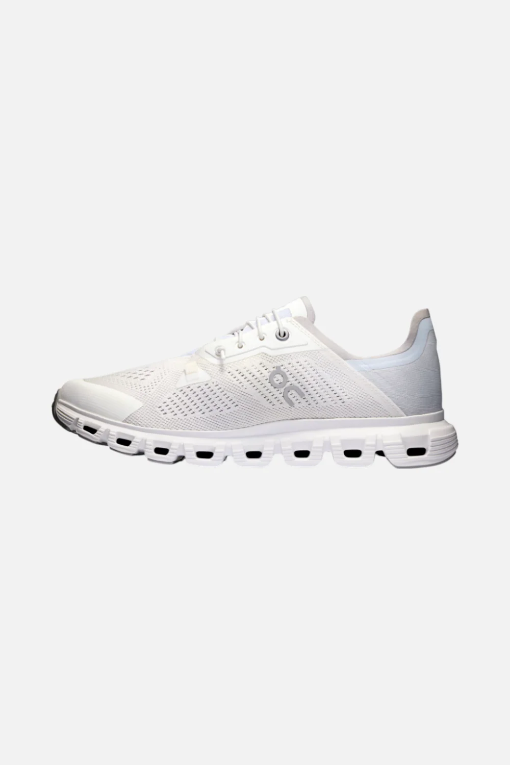 On Running Women's Cloud 6 Coast in White & Glacier - Image 3