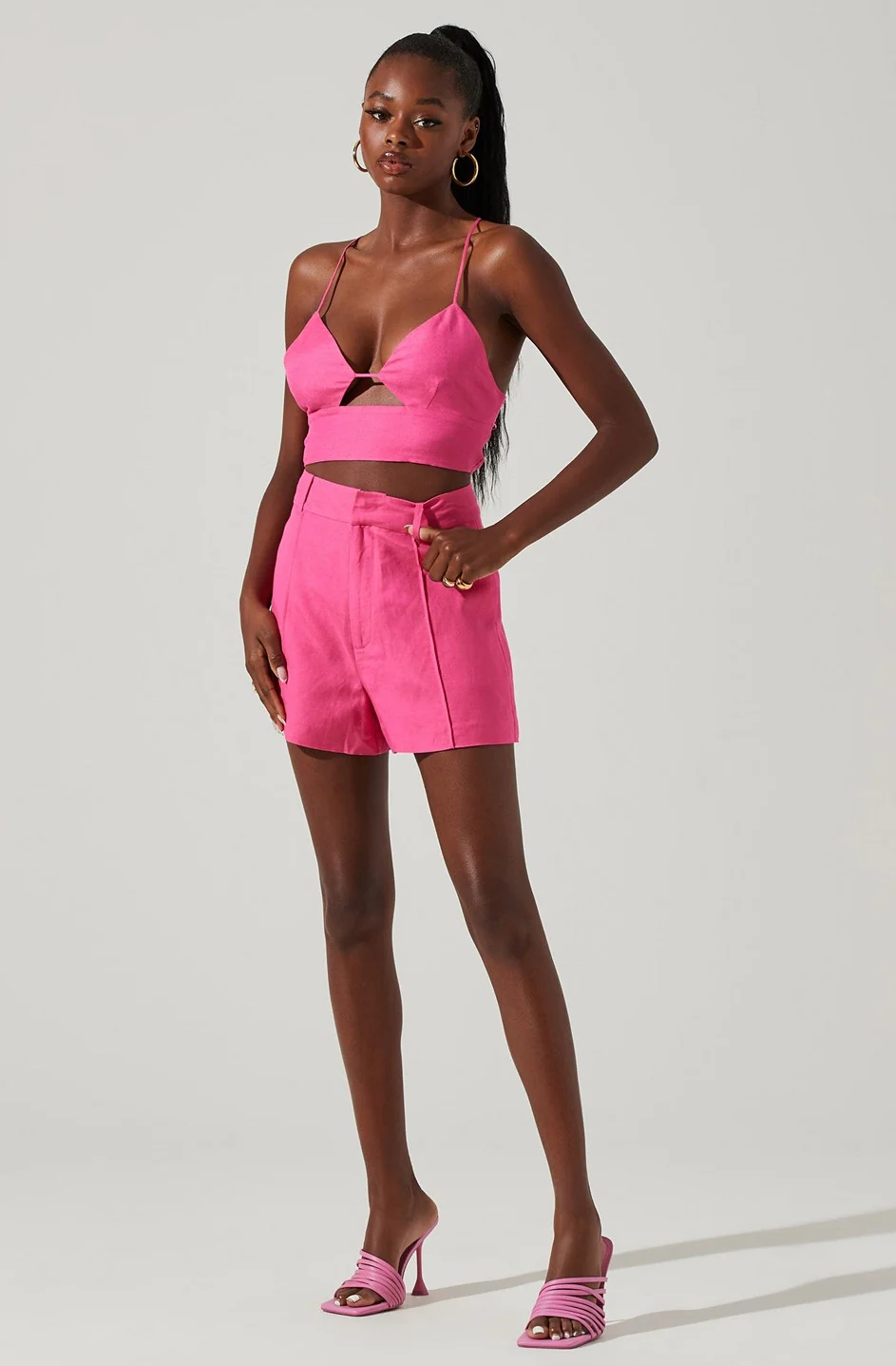 ASTR The Label Amiah Cutout Crop Top in Pink - Image 3