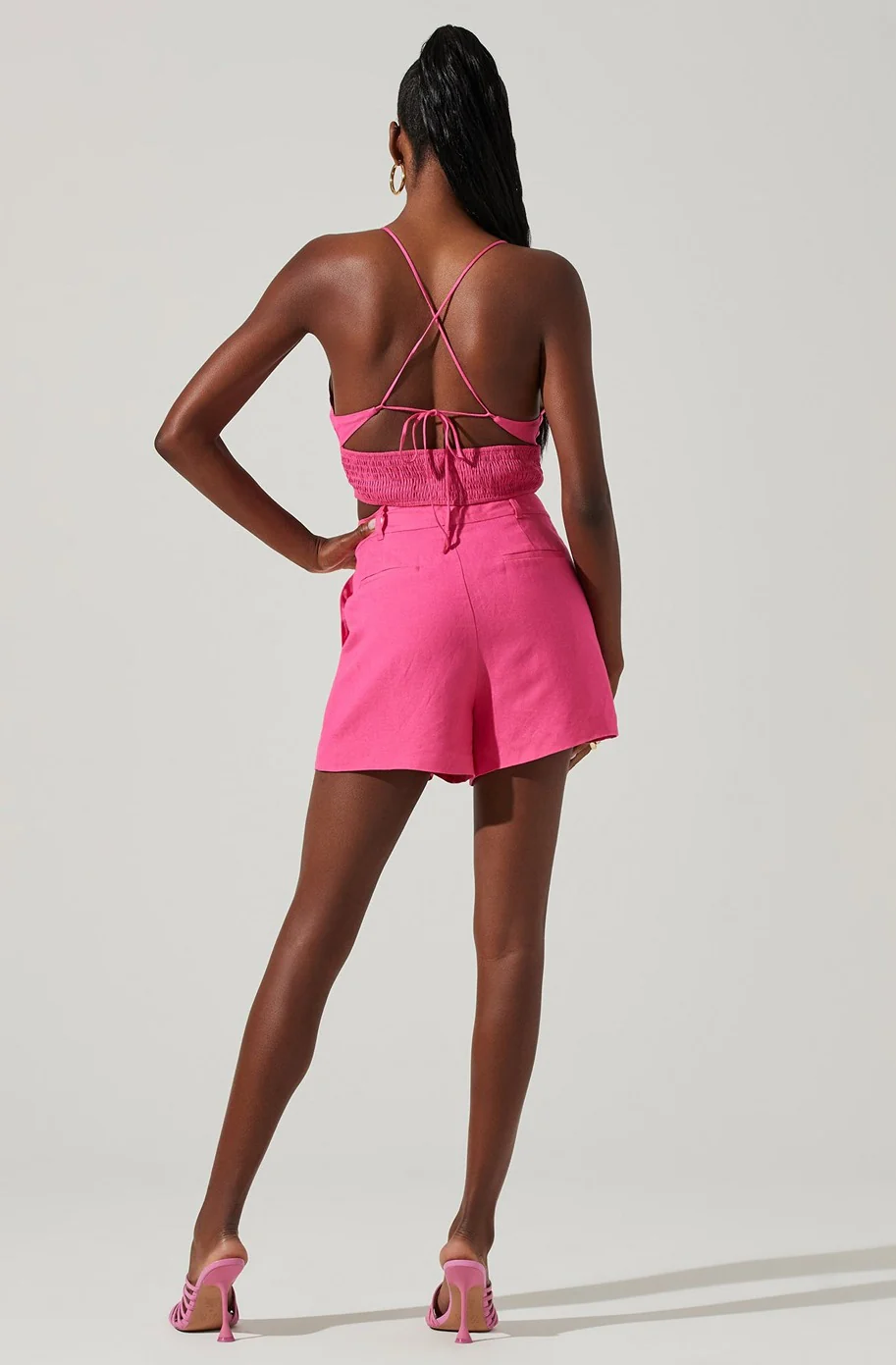 ASTR The Label Amiah Cutout Crop Top in Pink - Image 5