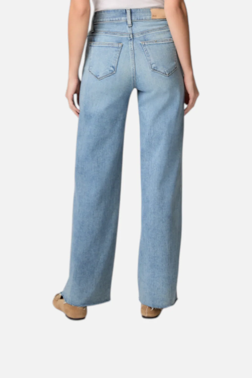 Paige Womne's Anessa 31" Wide Leg Jean in Explorer - Image 4