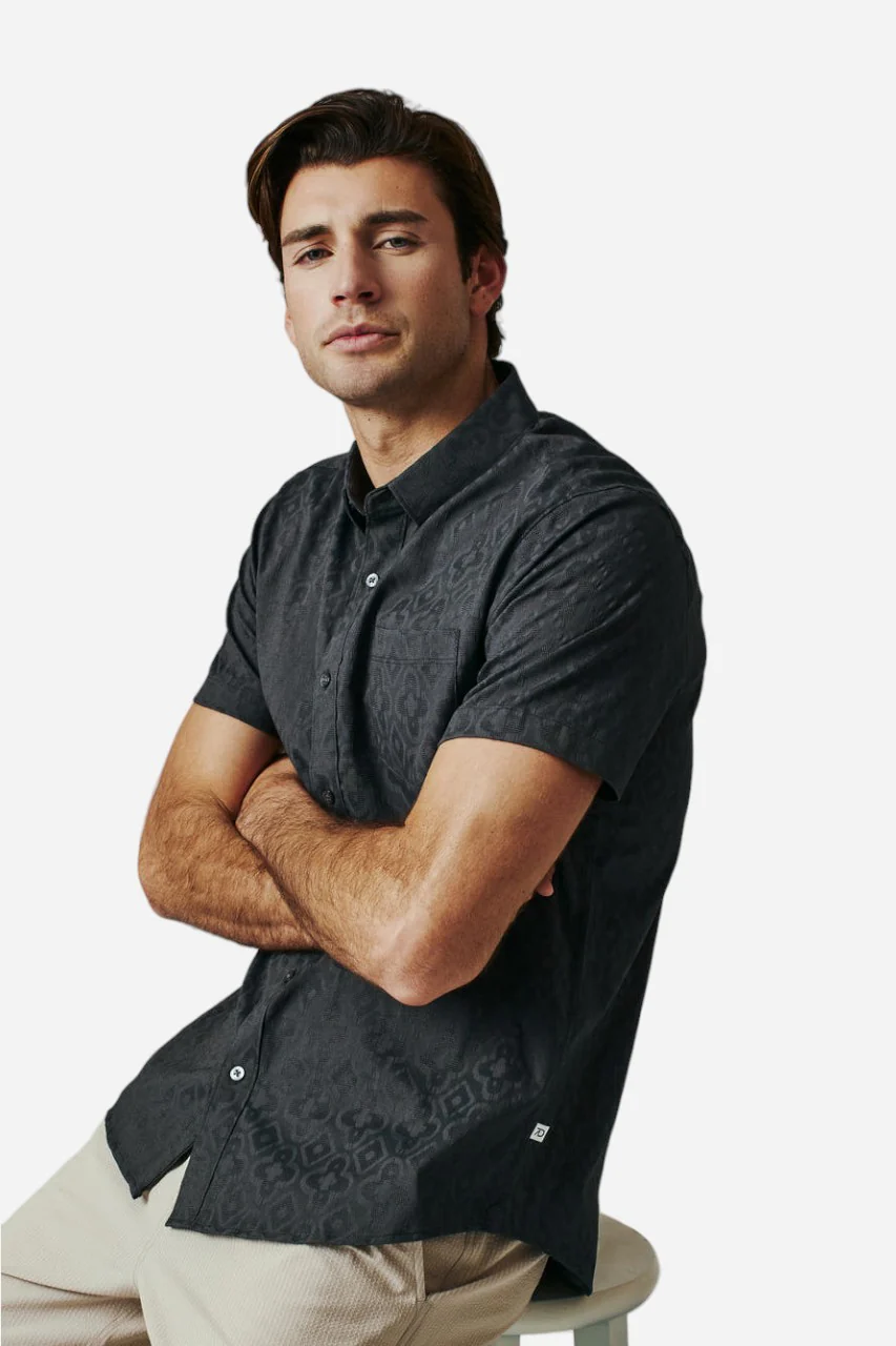 7 Diamonds Atlas Short Sleeve Shirt in Black - Image 3