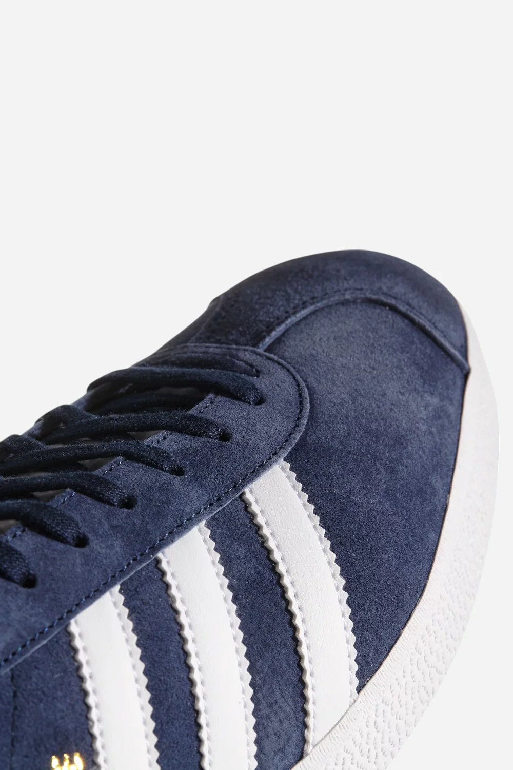 Adidas Gazelle Shoes in Collegiate Navy & White - Image 9