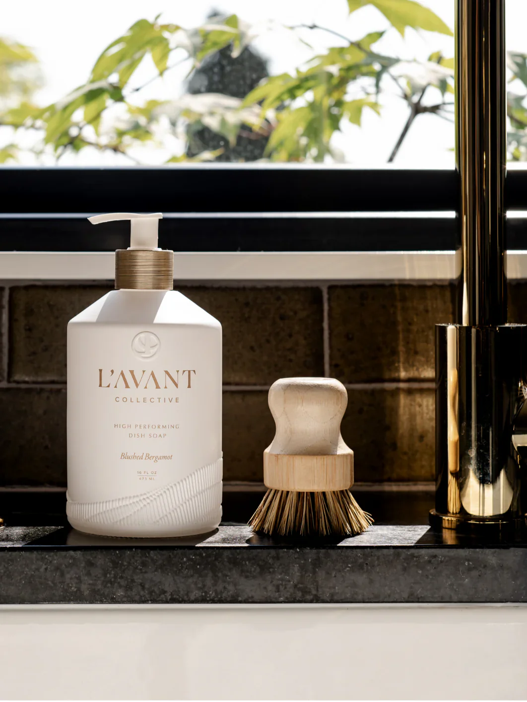 L'Avant Collective Inc. Blushed Bergamont Dish Soap - Image 3