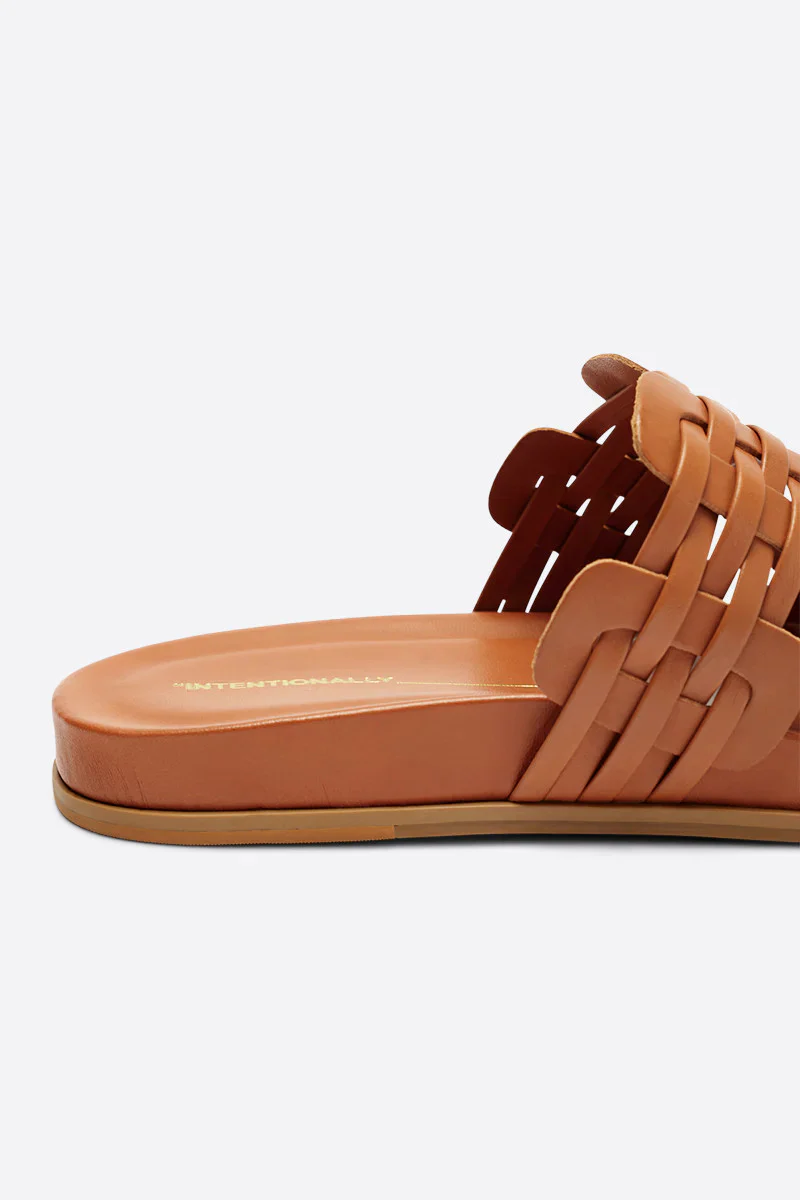 Intentionally Blank Brian Natural Sole Slides in Tan - Image 5