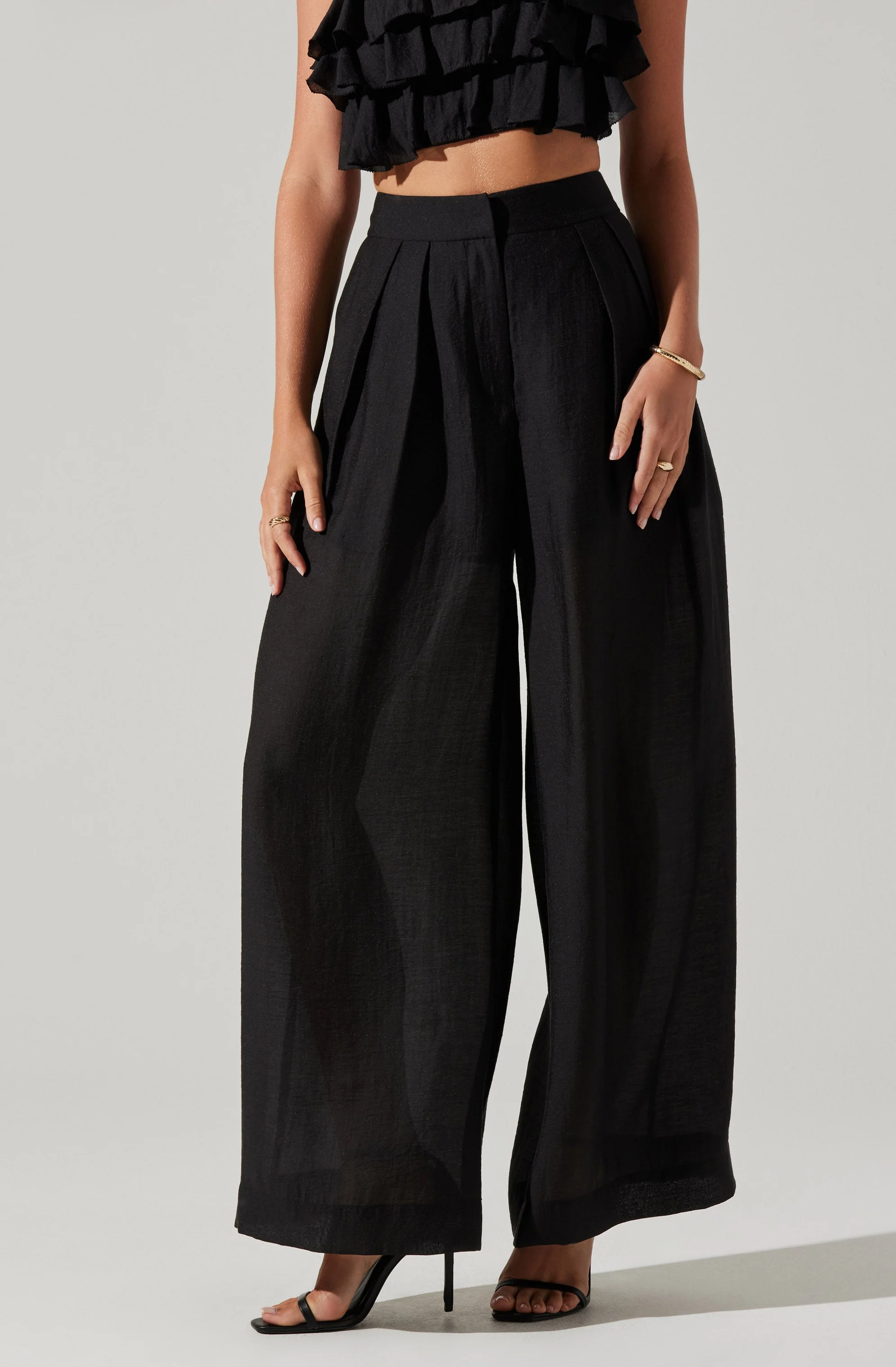 ASTR The Label Elyana Wide Leg Pants in Black - Image 2