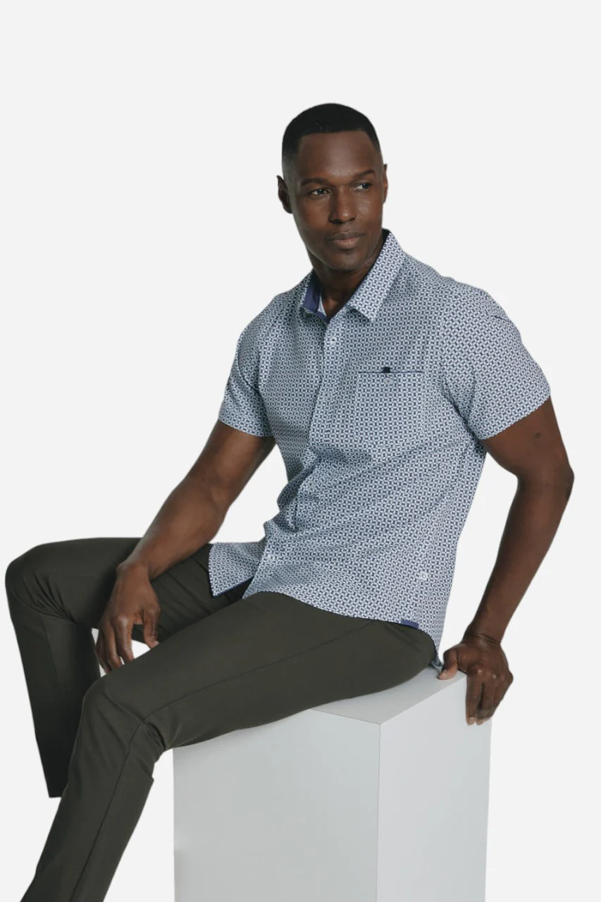 7 Diamonds Halden Short Sleeve Shirt in Coral - Image 3