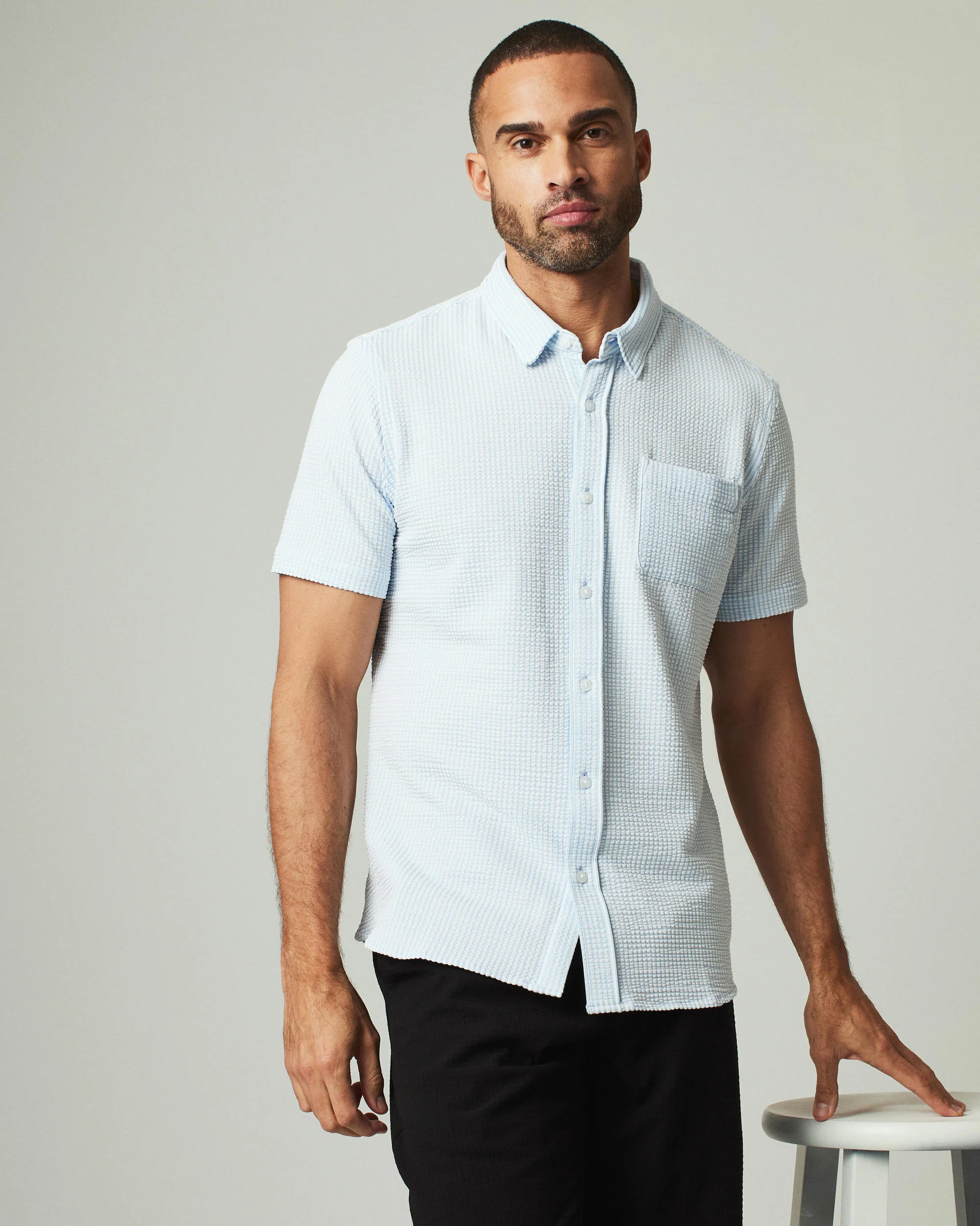 7 Diamonds Keaton Short Sleeve Shirt in Blue - Image 5