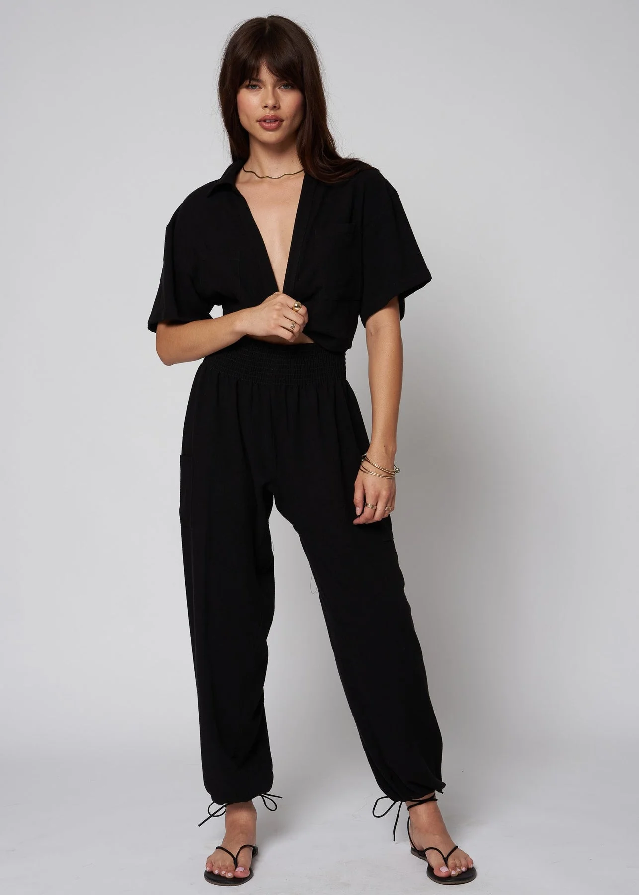 Stillwater Knot Front Short Sleeve Shirt in Black - Image 4