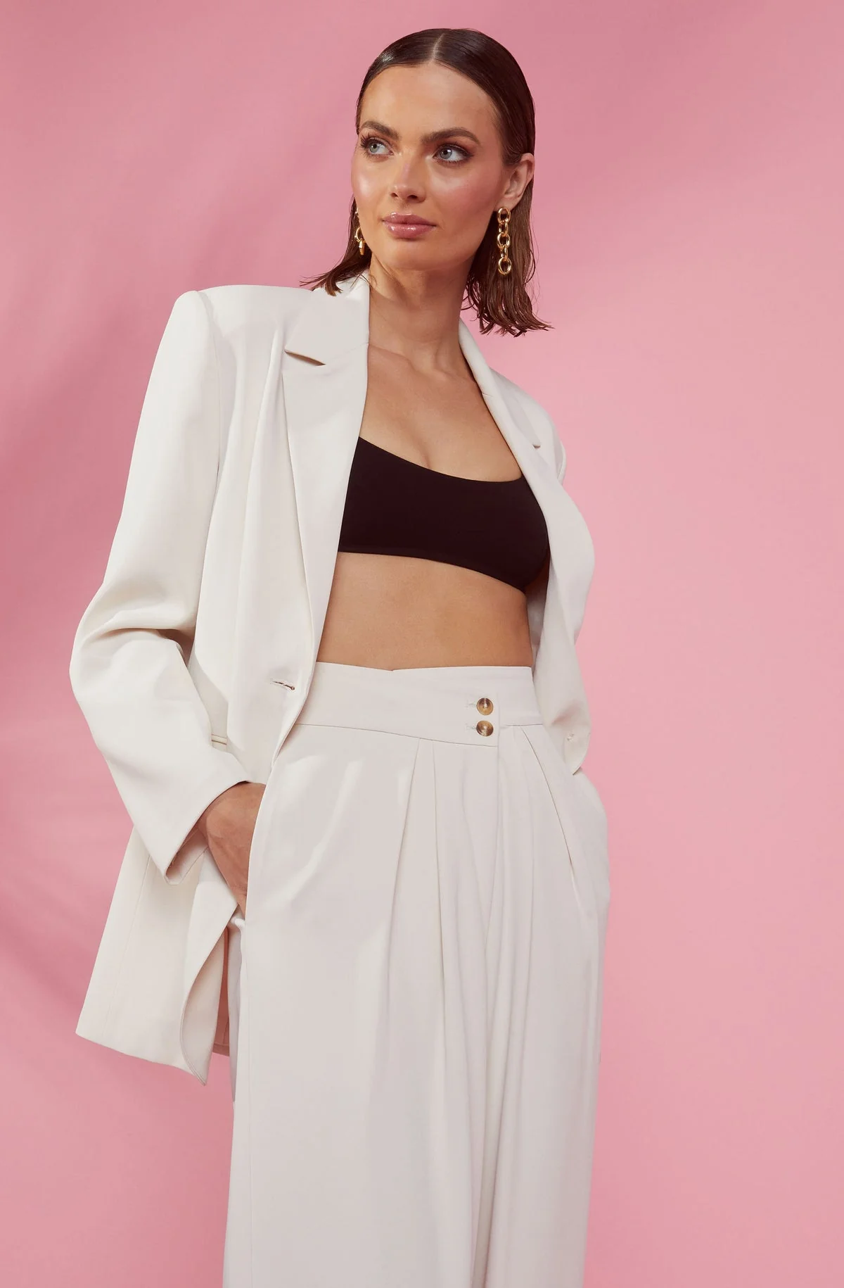 ASTR The Label Laudine Oversized Blazer in Off White - Image 7