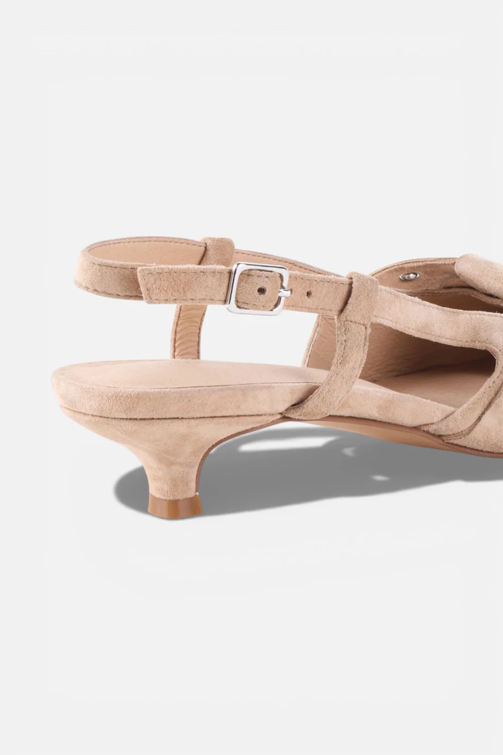 Intentionally Blank Maman Slingback Kitten Heel in Oatmilk - Image 4
