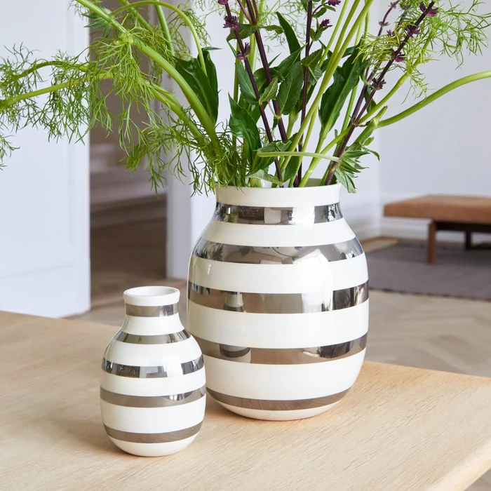 Rosendahl Kähler Omaggio Vase in Silver - Image 2
