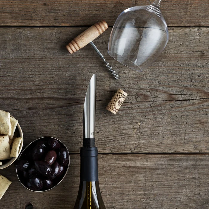 Rosendahl Grand Cru Pouring Aerating Decanting Stopper in Black Steel - Image 3