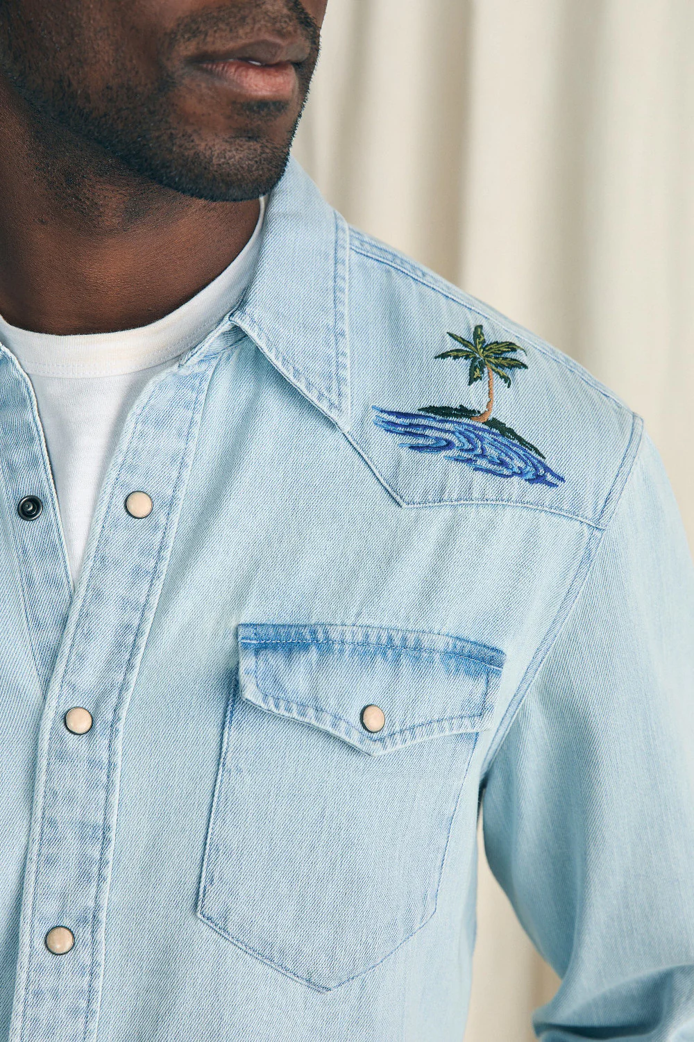 Faherty Sun & Waves Embroidered Shirt in Sunset Sky - Image 3