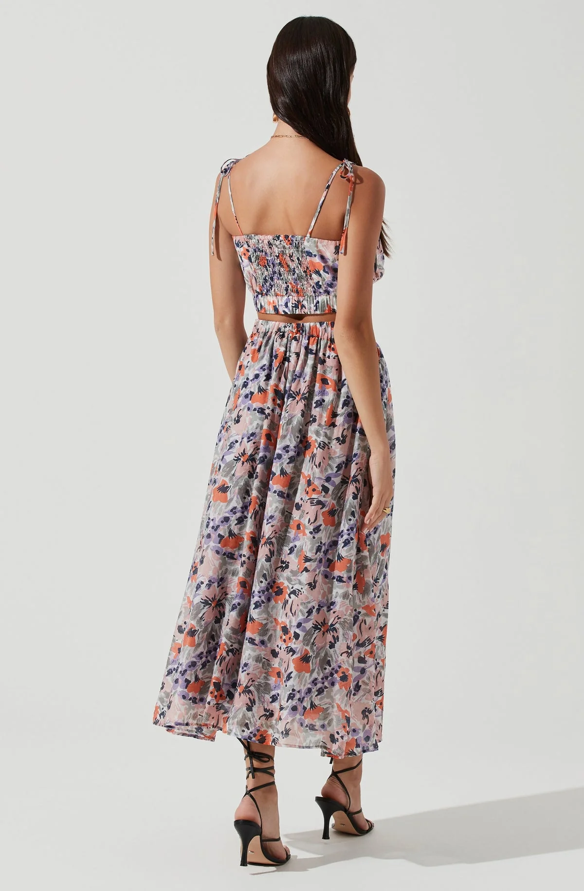 Terra Bella Floral Tie Strap Crop Top in Floral Orange - Image 4