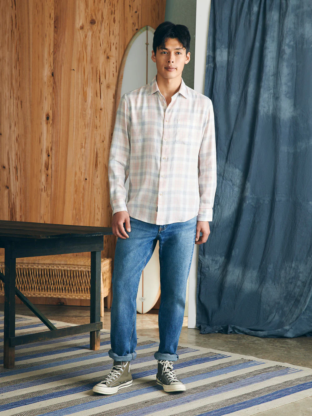 Faherty Weekend Blend Shirt in Mauve Field Plaid - Image 4
