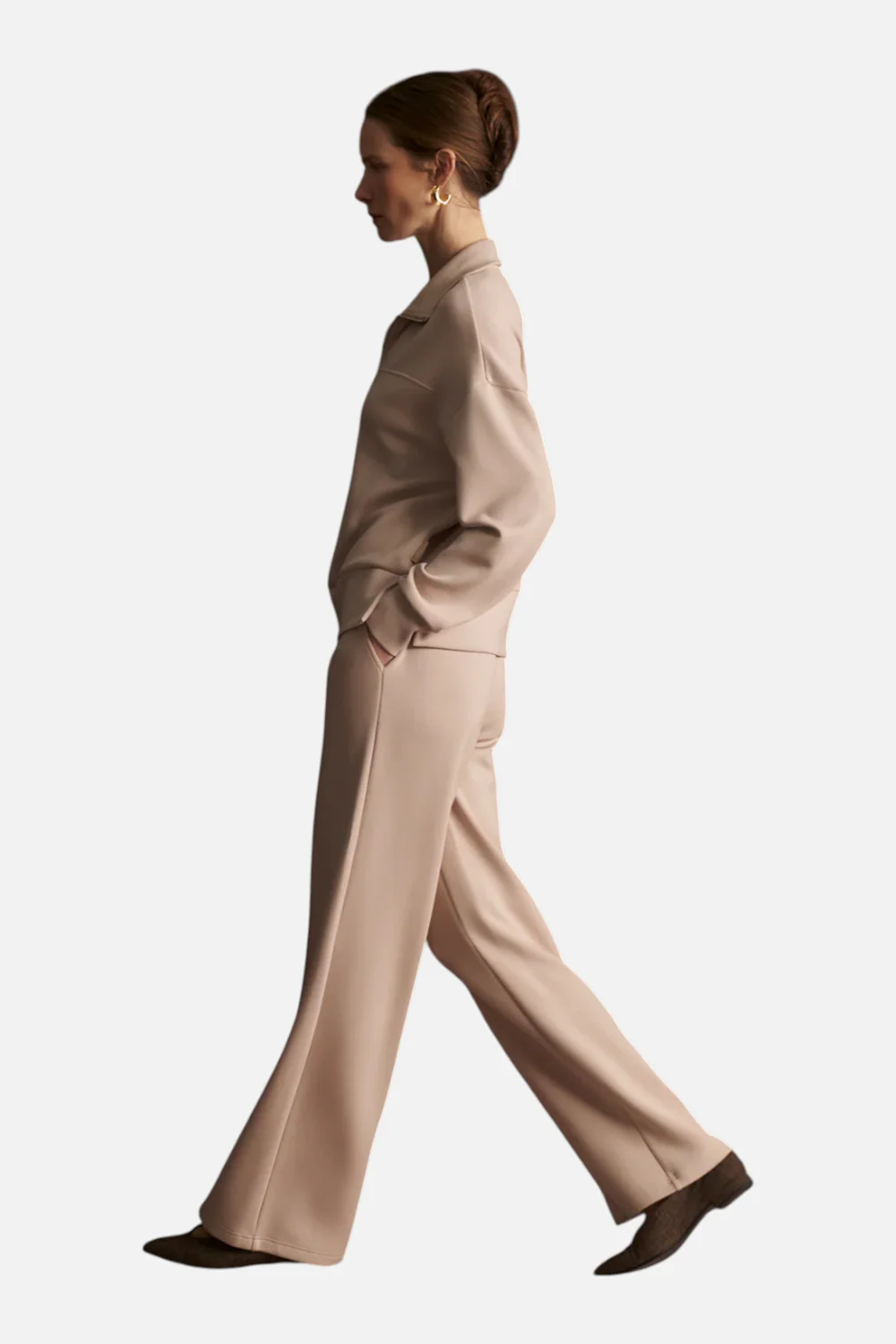 Varley Women's Wide Leg Pant 28" in Mushroom - Image 3